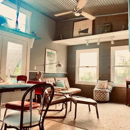 Appartement Quiet Carriage House